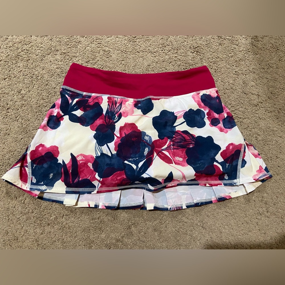 Lululemon Run Pace Setter Skort Inky Floral Ghost Inkwell Bumble Berry Size 4
